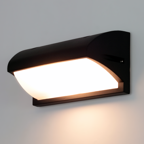 Zewnętrzna lampa ścienna IP44 CEMEZ